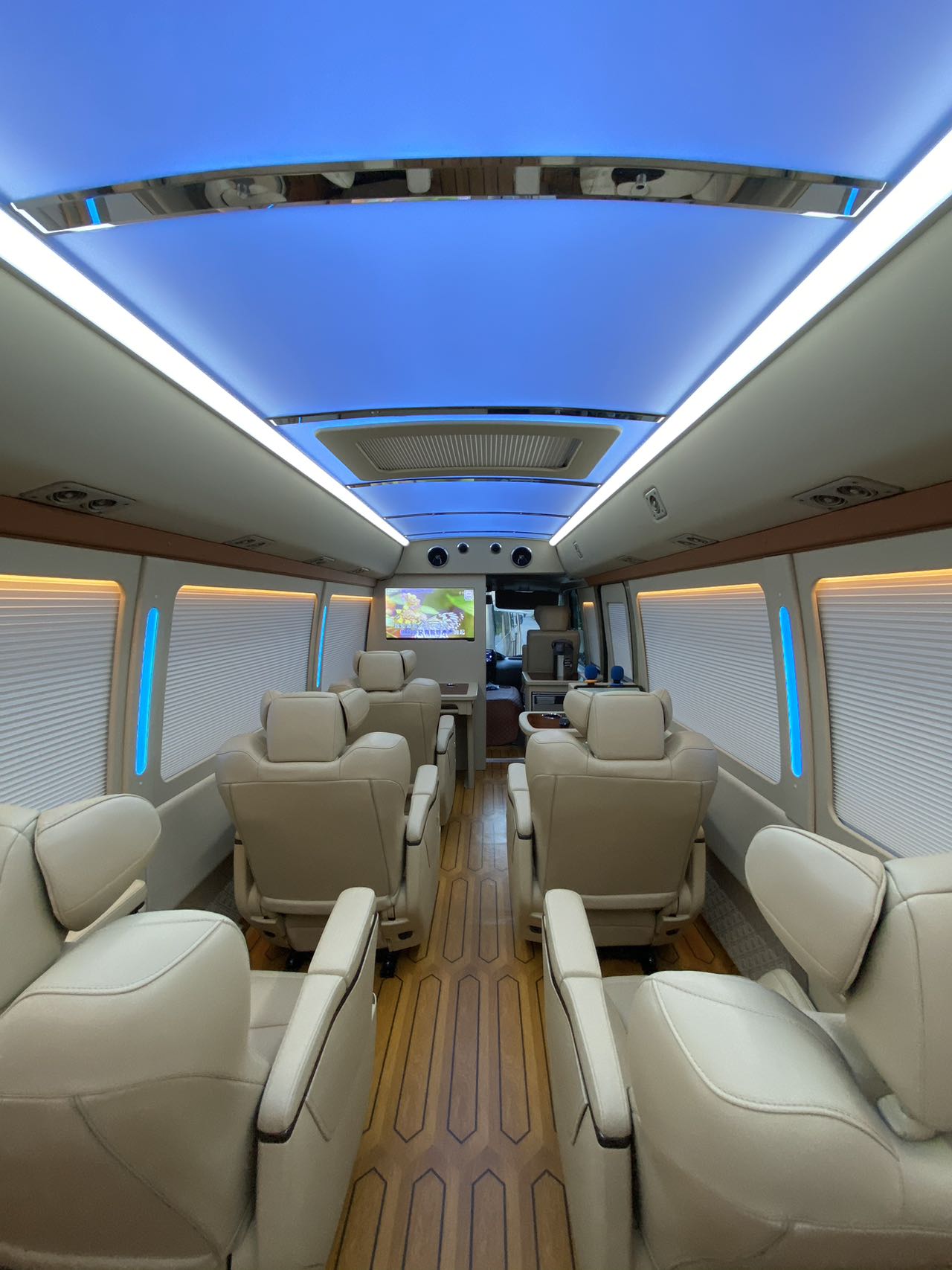 2025款11座蒙娜丽莎款